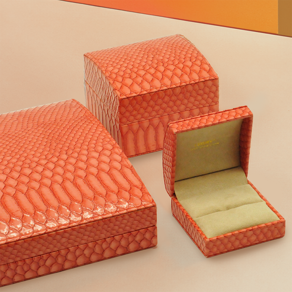 Plastic Box - BLA/LZ Collection